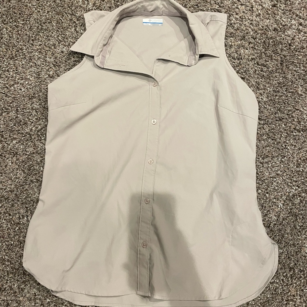 Columbia Light purple button up tank top